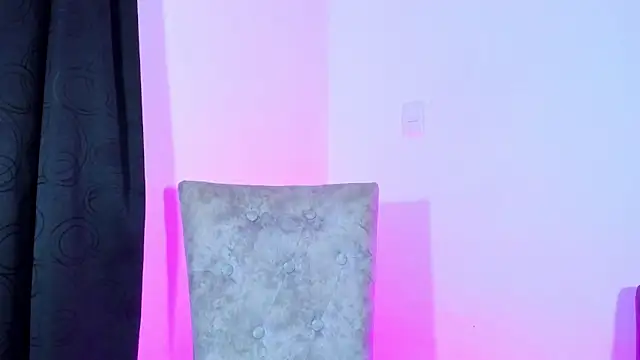 Camila Coxx online show from December 11, 4:18 am