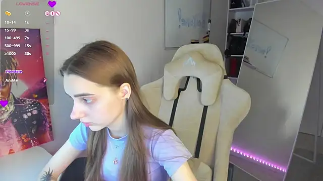   SilviaAbby   online show from January 2, 2:33 am