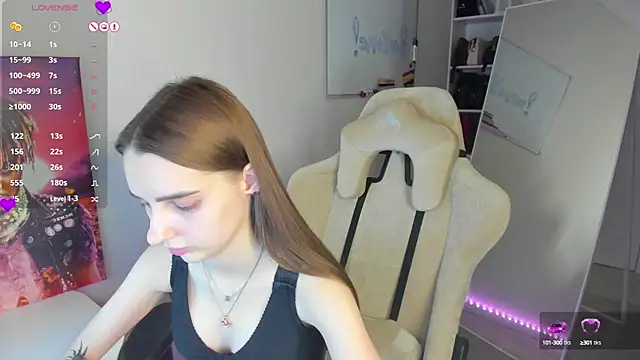   SilviaAbby   online show from January 6, 12:16 am