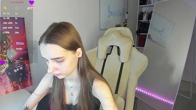   SilviaAbby   online show from January 6, 3:29 pm