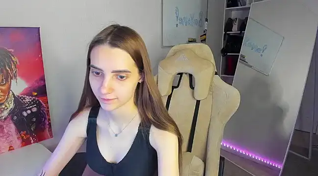   SilviaAbby   online show from January 13, 12:56 pm