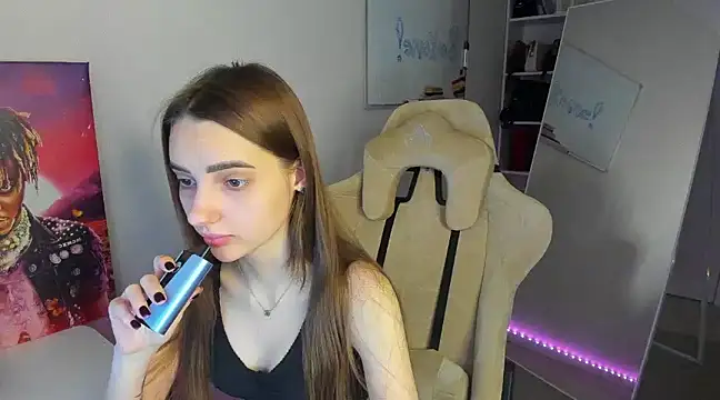   SilviaAbby   online show from January 15, 5:08 am