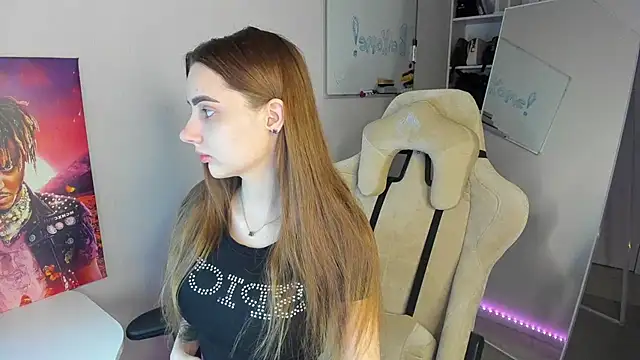   SilviaAbby   online show from January 24, 3:54 am