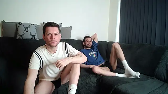 twotwinkhusbandss online show from May 15, 6:04 pm