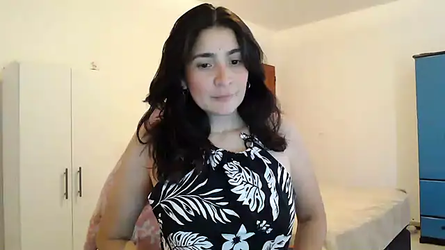 samantha s69 online show from December 1, 8:42 pm