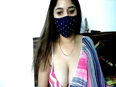 Gloie4u online show from June 13, 12:47 pm