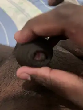 Snapshot of cuteboyllc chatting on February 3, 1:40 pm cuteboyllc online show from February 3, 1:40 pm