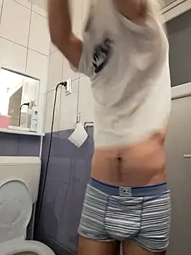 hornny1995 online show from September 28, 4:12 pm