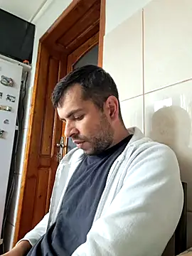 hornny1995 online show from September 30, 12:43 pm