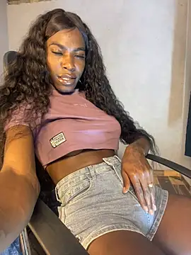 Richchocolatesweet  online show from January 24, 2:07 am