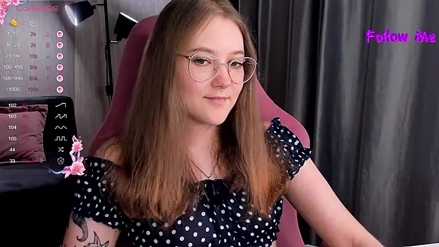 bunny bubble online show from October 31, 11:28 pm