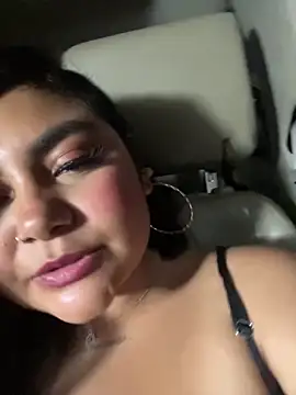 Snapshot of Juli_Walker chatting on February 28, 2:34 am Juli Walker online show from February 28, 2:34 am