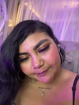 Snapshot of Juli_Walker chatting on March 3, 2:50 am Juli Walker online show from March 3, 2:50 am