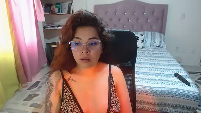 Snapshot of Ana_Bella91 chatting on June 6, 6:34 pm Ana Bella91 online show from June 6, 6:34 pm