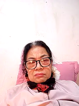 Hotestlove online show from February 18, 6:04 am
