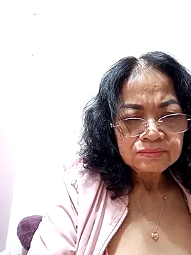 Hotestlove online show from March 11, 1:45 pm