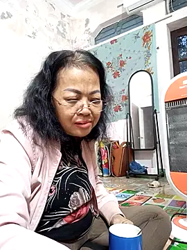 Hotestlove online show from November 18, 11:15 pm