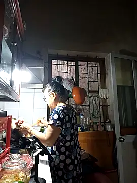 Hotestlove online show from February 27, 1:05 am