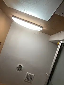 Crackkers online show from October 23, 4:45 am