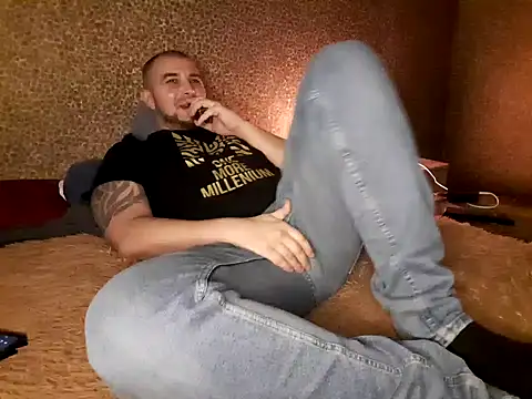 Foxyshaved online show from March 4, 1:38 pm