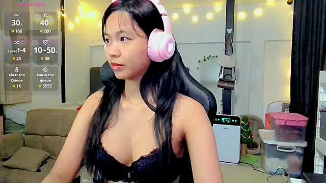 Kana G online show from January 23, 12:30 pm