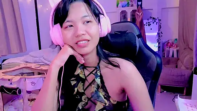 Kana G online show from March 6, 12:09 pm