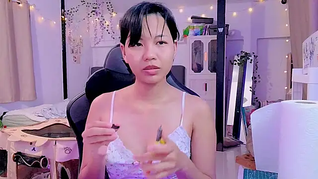 Kana G online show from March 16, 6:01 pm