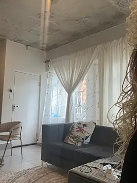 slimcateee online show from January 14, 8:20 am