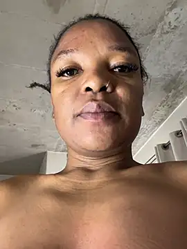 slimcateee online show from July 11, 6:05 am