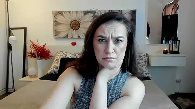 Snapshot of JoyCasidy chatting on April 16, 1:56 pm JoyCasidy online show from April 16, 1:56 pm