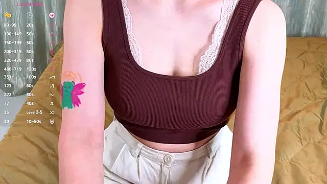 Snapshot of MaryCoopeer chatting on October 20, 5:08 am MaryCoopeer online show from October 20, 5:08 am