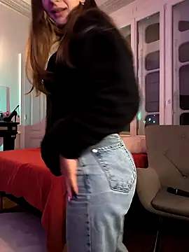 emma4xxx online show from December 6, 8:51 pm