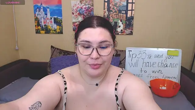 JuliaKeln online show from July 13, 3:04 pm