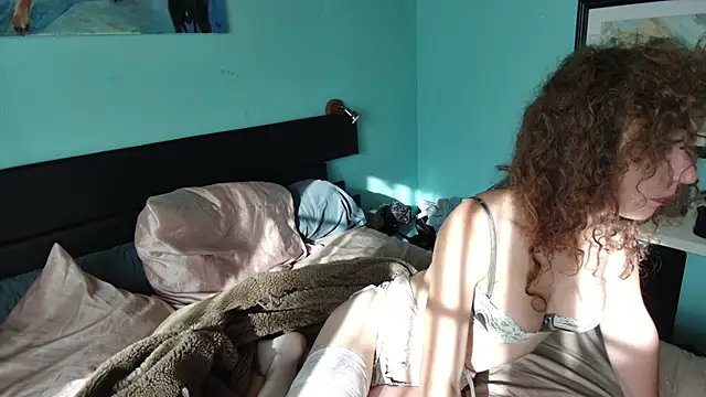 Prxscillia Tx online show from September 15, 7:52 am