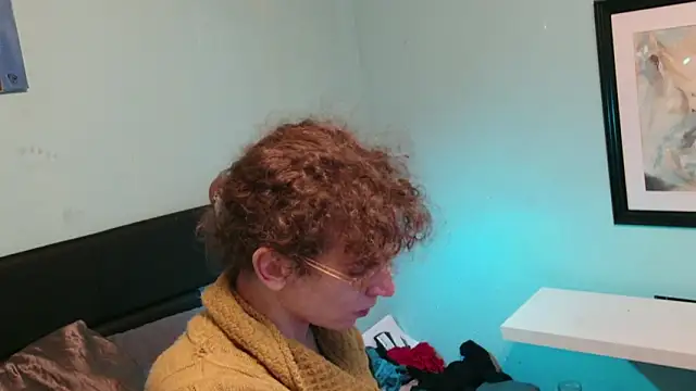 Prxscillia Tx online show from February 7, 6:44 pm