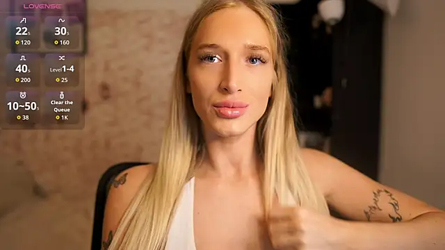 Nicolette  Shea  online show from October 3, 7:27 am