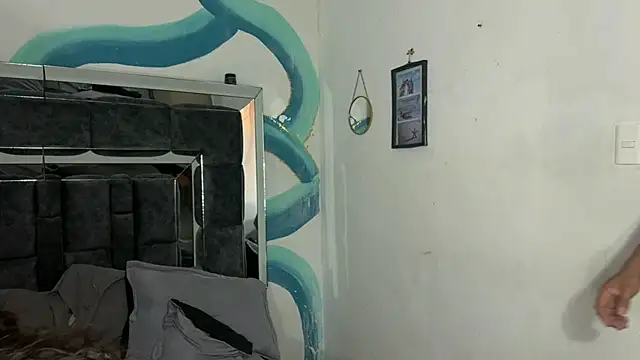 Hells bells online show from November 1, 11:23 am