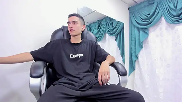 Ethan Booy online show from January 22, 8:59 pm