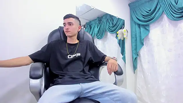 Ethan Booy online show from January 30, 10:51 pm