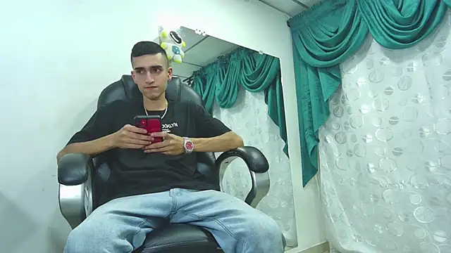 Ethan Booy online show from March 15, 9:16 pm
