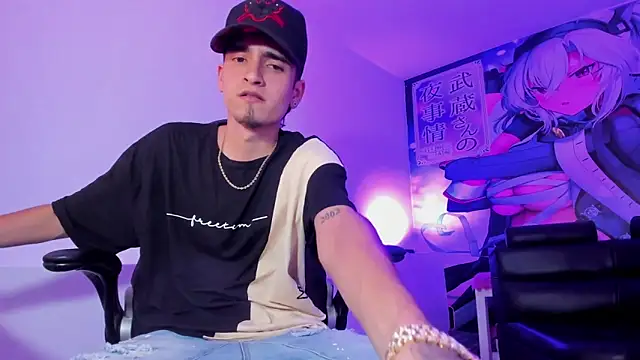 Ethan Booy online show from September 11, 9:04 pm