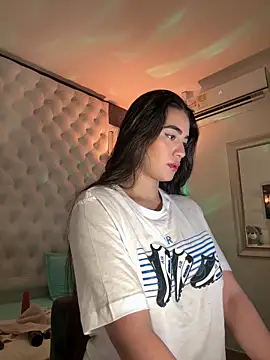 ZarahEvans online show from December 9, 7:39 pm