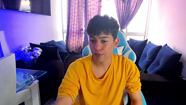 Snapshot of Franco_Rizzo_ chatting on January 2, 7:40 pm Franco Rizzo online show from January 2, 7:40 pm