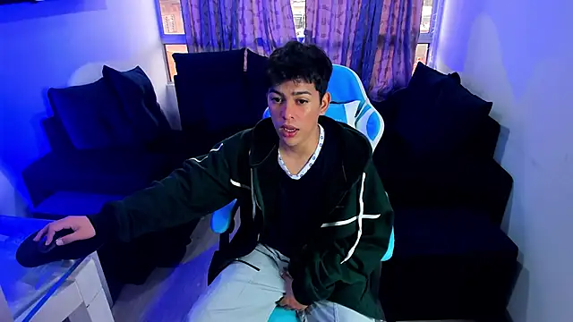 Snapshot of Franco_Rizzo_ chatting on January 11, 10:18 pm Franco Rizzo online show from January 11, 10:18 pm