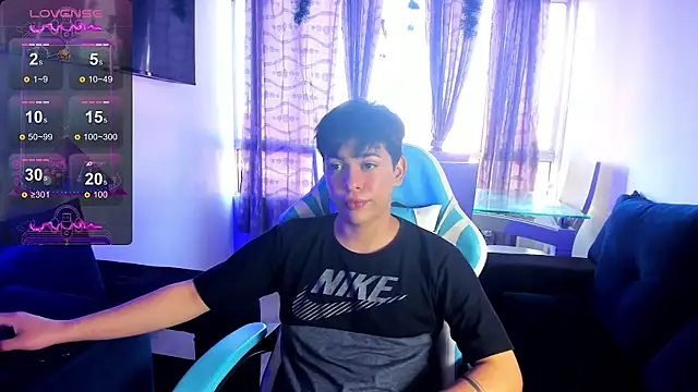 Snapshot of Franco_Rizzo_ chatting on January 18, 4:42 pm Franco Rizzo online show from January 18, 4:42 pm