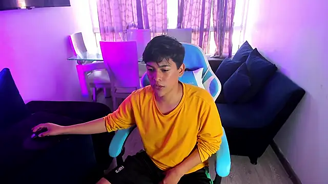 Snapshot of Franco_Rizzo_ chatting on January 27, 8:49 pm Franco Rizzo online show from January 27, 8:49 pm