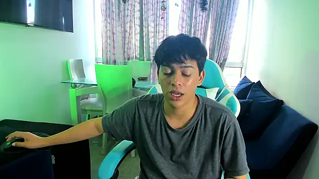 Snapshot of Franco_Rizzo_ chatting on January 29, 8:35 pm Franco Rizzo online show from January 29, 8:35 pm