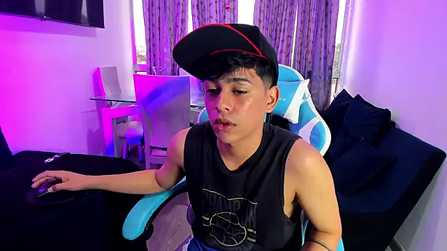 Snapshot of Franco_Rizzo_ chatting on February 4, 10:34 pm Franco Rizzo online show from February 4, 10:34 pm