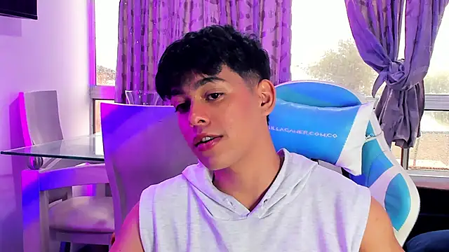 Snapshot of Franco_Rizzo_ chatting on February 5, 8:46 pm Franco Rizzo online show from February 5, 8:46 pm