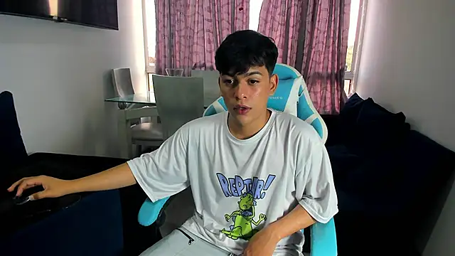 Snapshot of Franco_Rizzo_ chatting on February 7, 10:30 pm Franco Rizzo online show from February 7, 10:30 pm